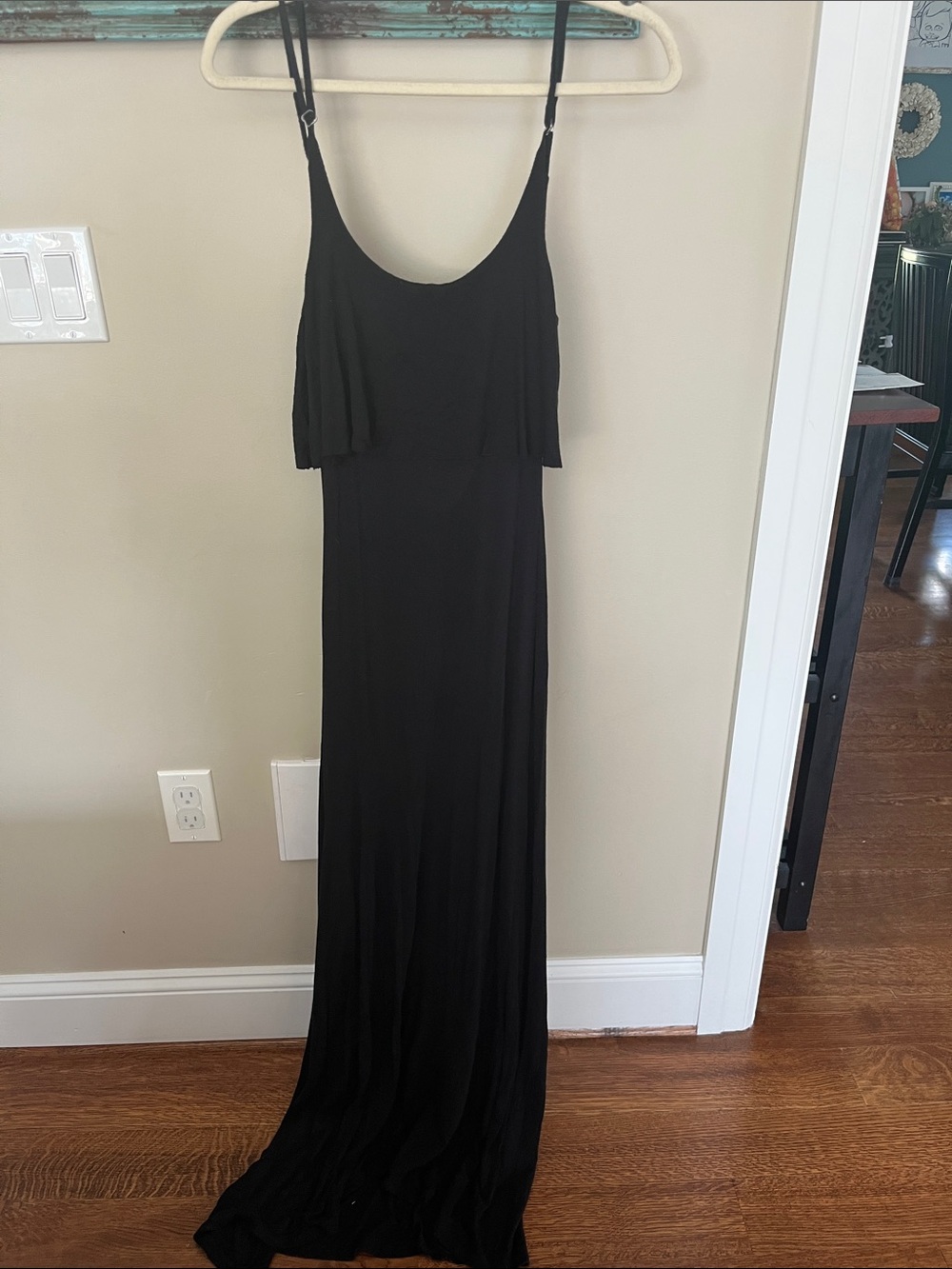 Elegant Black Spaghetti-Strap Maxi Dress